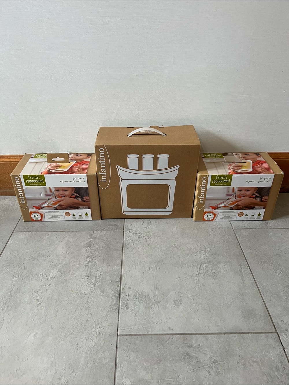 Infantino Brown & White Fresh Squeeze Pouch Organizer Set